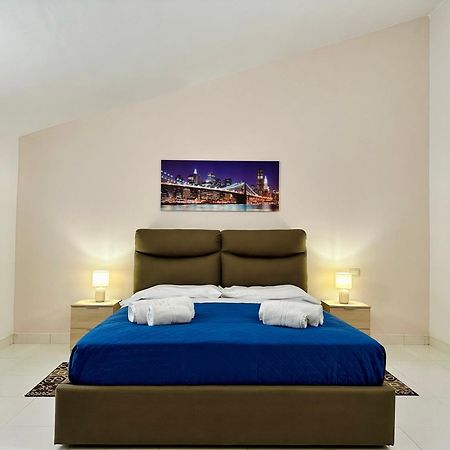 Unique Rooms In Centro Citta Bagno Privato E Climatizzatore Ragusa Buitenkant foto